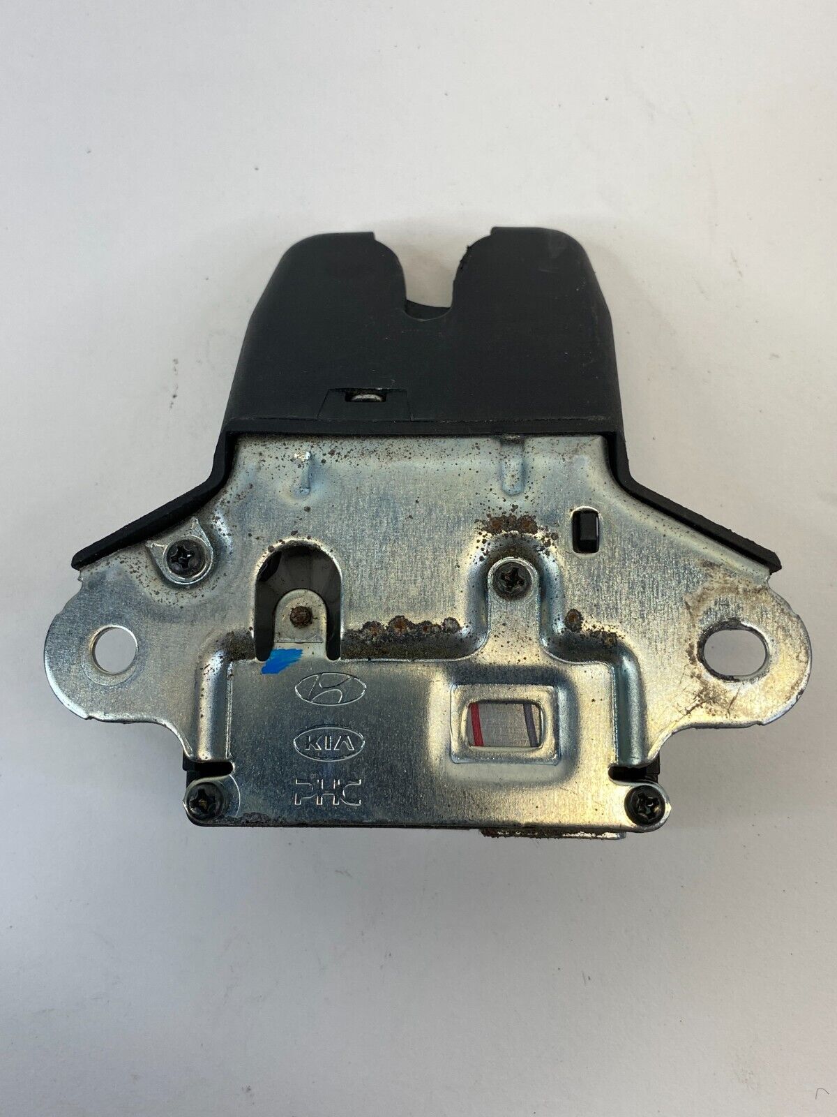 2009 2010 Hyundai Sonata Sedan Rear Trunk Lid Lock Latch Actuator Assembly OEM