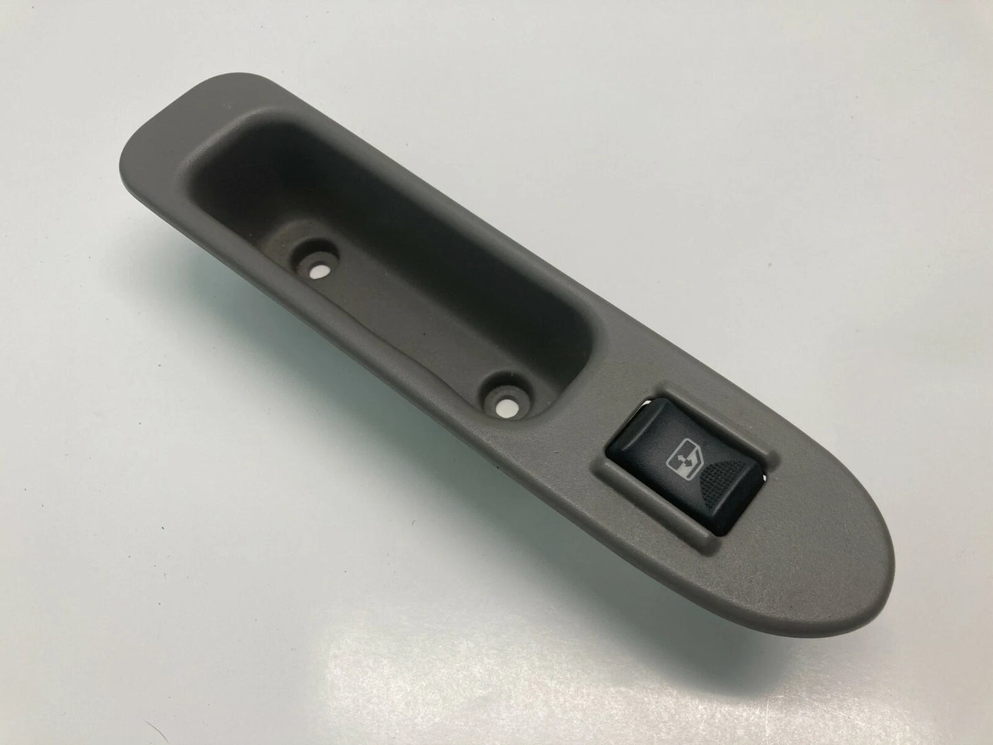 2001-2005 CHEVROLET IMPALA REAR LEFT DOOR POWER WINDOW SWITCH W/ BEZEL TRIM OEM