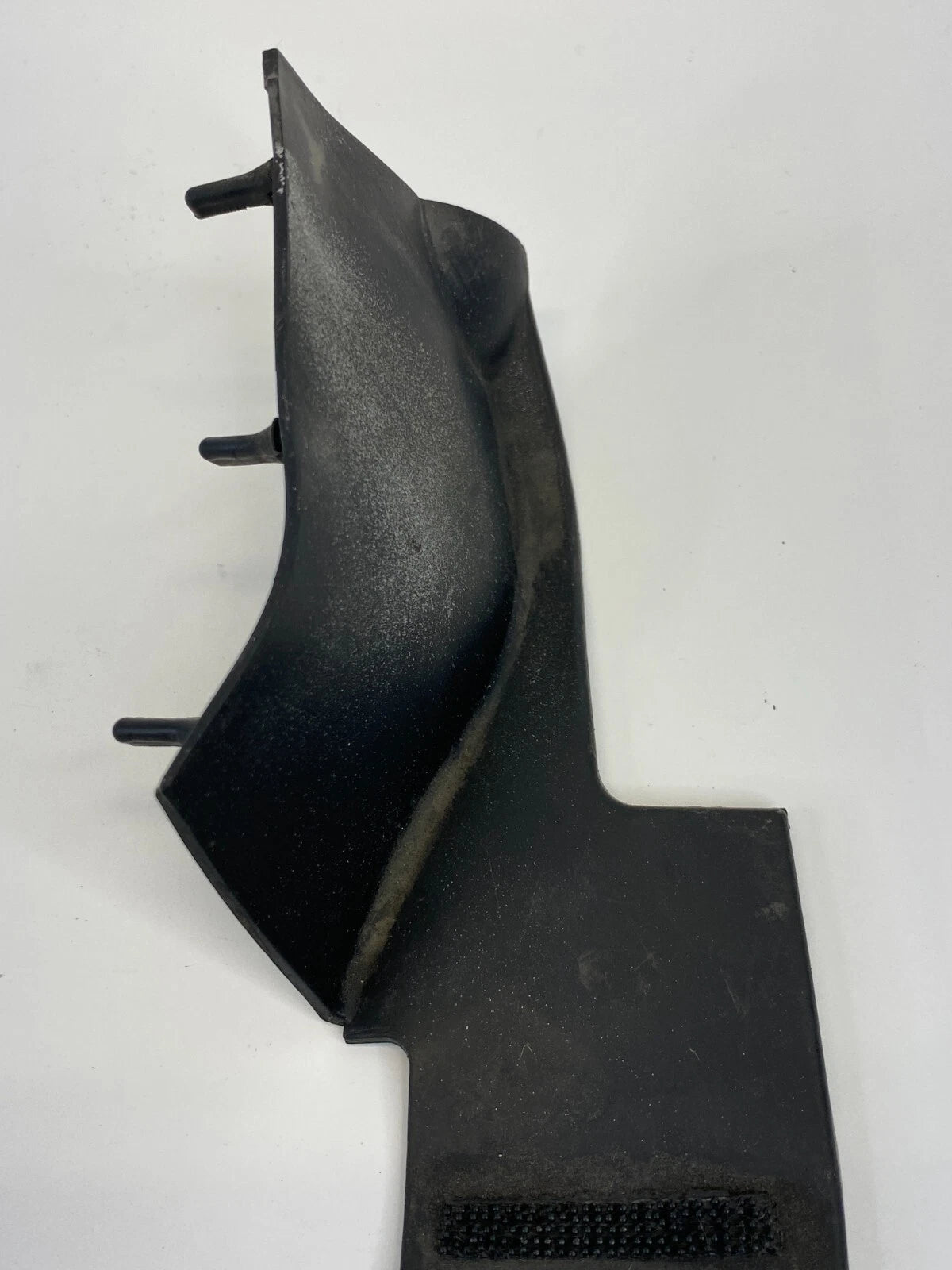 2007-2012 NISSAN VERSA FRONT LEFT SIDE COWL BAFFLE COVER PANEL 66869-EL00A OEM