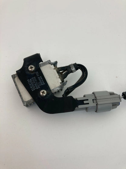 2002-2006 LEXUS ES300 ES330 RUNNING LIGHT RESISTOR CONTROL MODULE 82695-33010