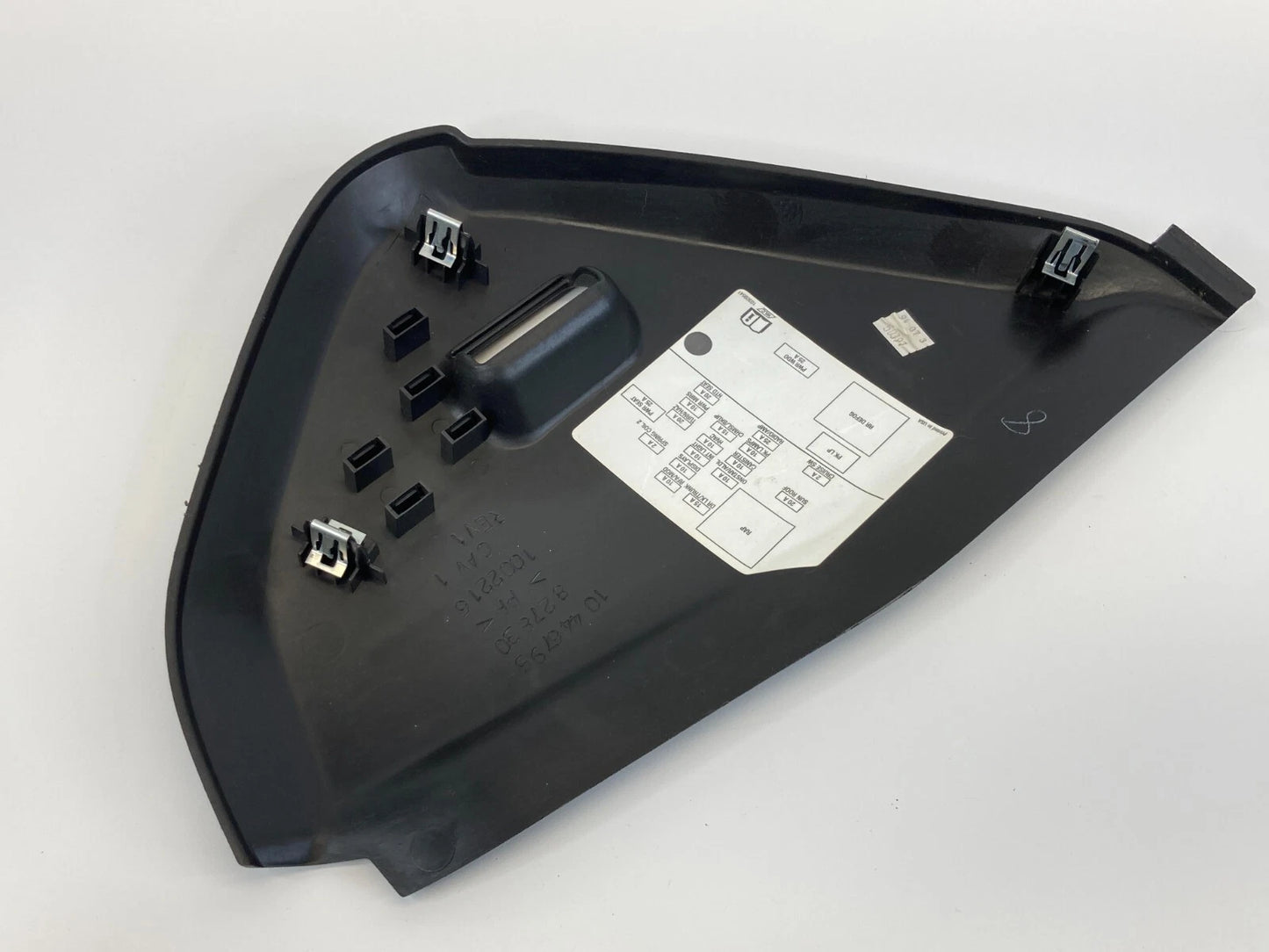 2004-2008 PONTIAC GRAND PRIX DASH RIGHT SIDE END CAP COVER TRIM 10446795 OEM