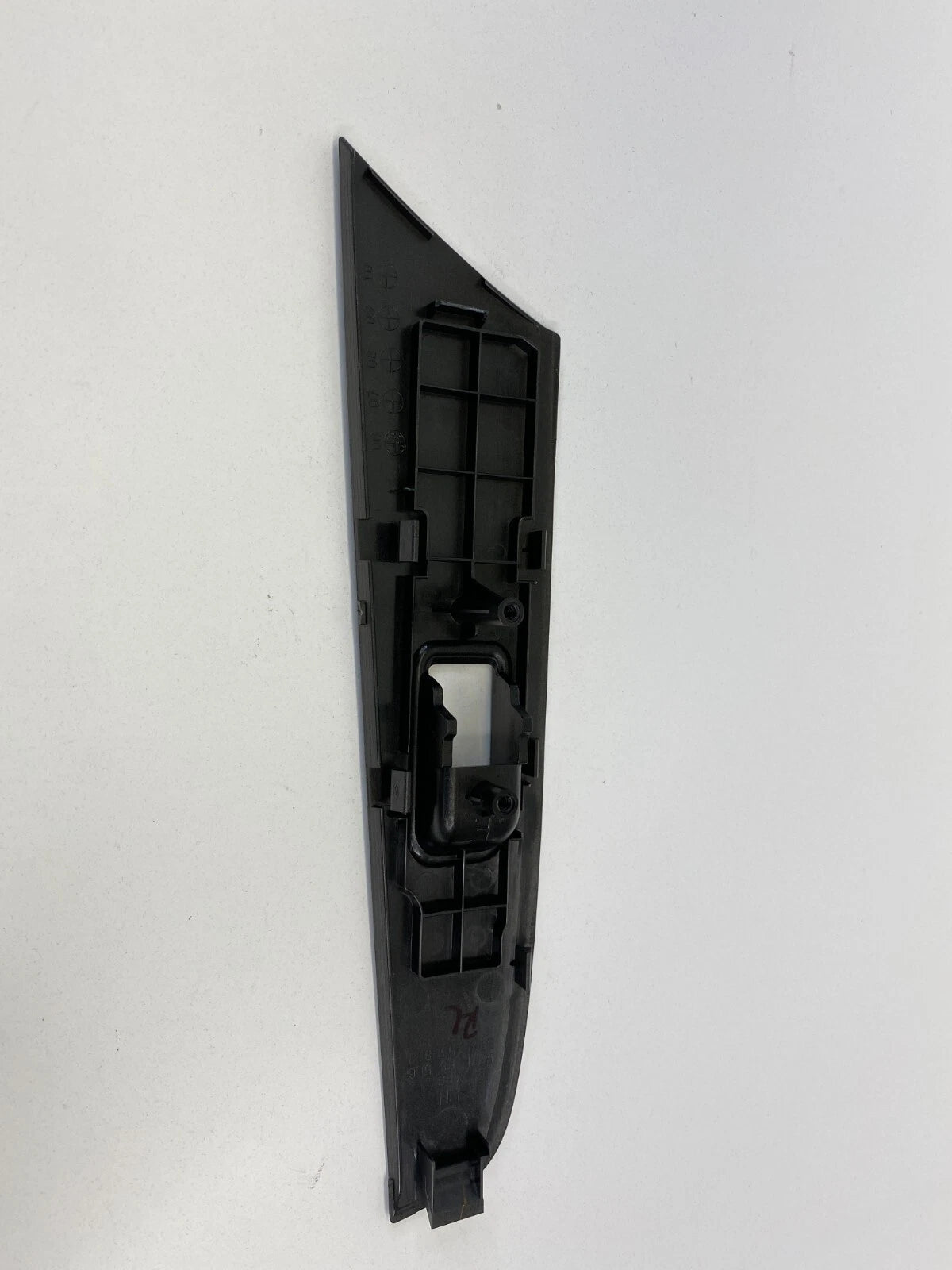 2007-2009 MAZDA 3 MAZDA3 REAR LEFT SIDE DOOR POWER WINDOW SWITCH BEZEL B37F685L6