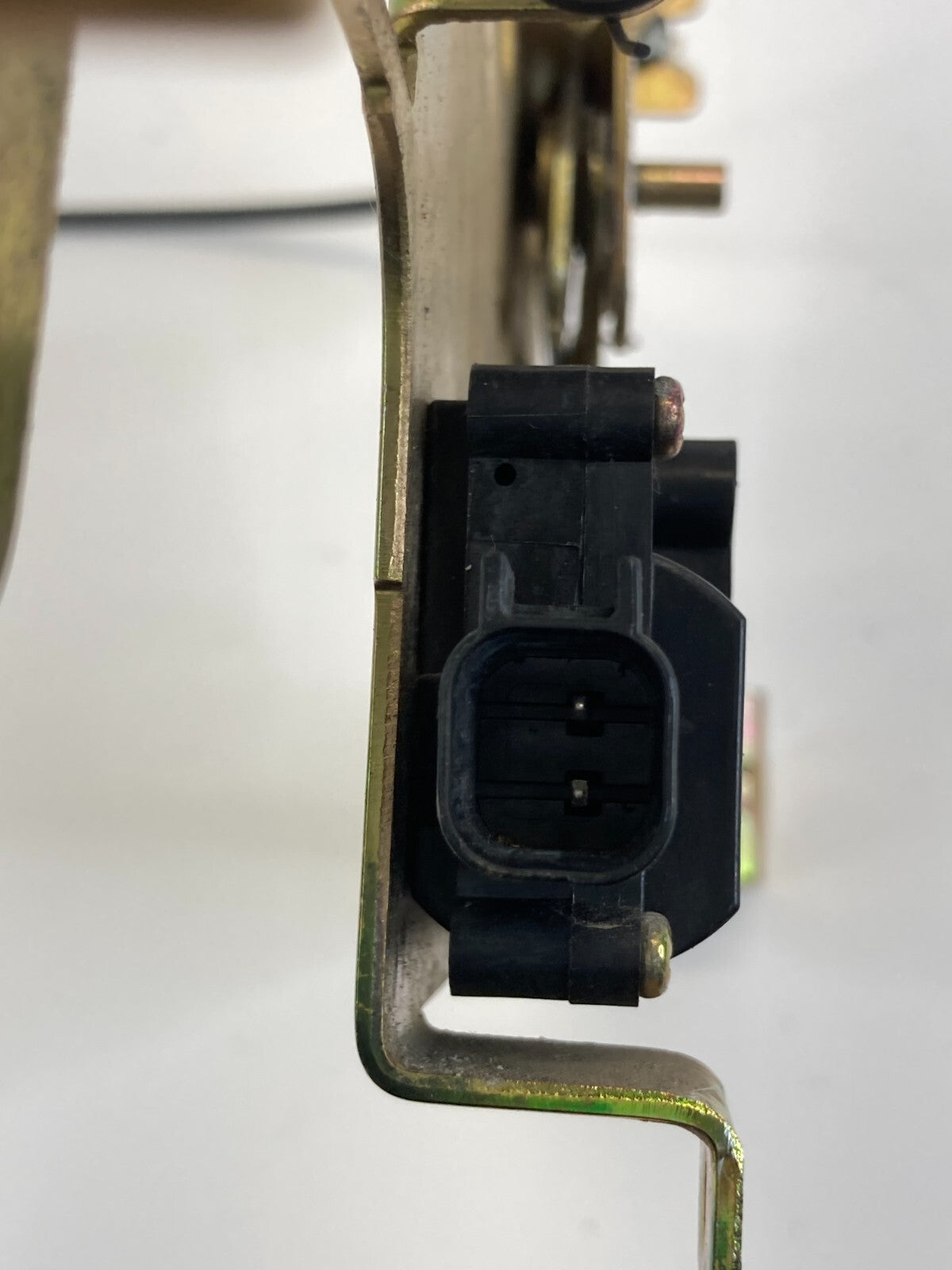 2006-2010 Ford Explorer Trunk Liftgate Window Glass Lock Release Actuator Latch