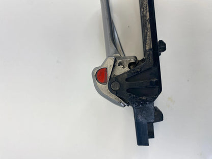 05-10 KIA SPORTAGE FRONT RIGHT PASSENGER INNER DOOR HANDLE SILVER OEM 82613-1F00