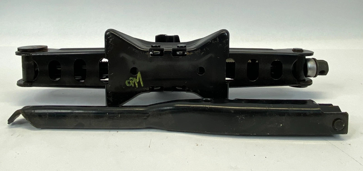 2012-2018 FORD FOCUS SPARE TIRE JACK LUG WRENCH ASSMBLY DM53-17080-AA OEM
