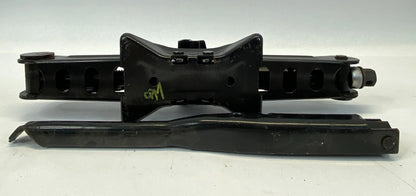 2012-2018 FORD FOCUS SPARE TIRE JACK LUG WRENCH ASSMBLY DM53-17080-AA OEM