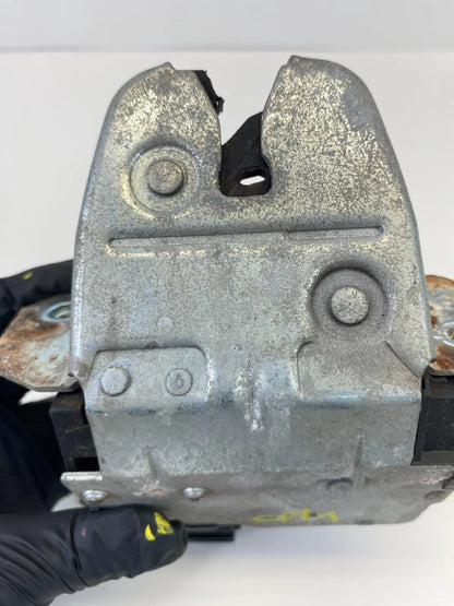 2002-2005 MERCEDES C240 WAGON REAR TRUNK LID LATCH LOCK ACTUATOR UNIT OEM