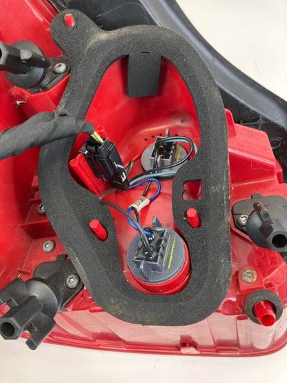 2013-2015 CHEVY MALIBU REAR RIGHT SIDE TAIL LIGHT OUTER TAILLIGHT BRAKE LAMP OEM