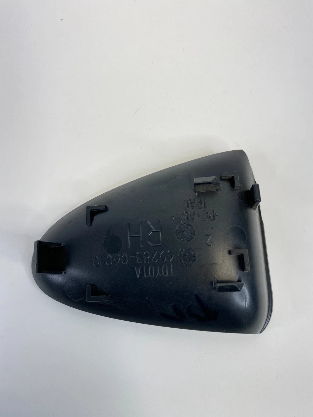 07-11 TOYOTA CAMRY REAR RIGHT SIDE INNER DOOR HANDLE SCREW COVER 69283-06010 OEM