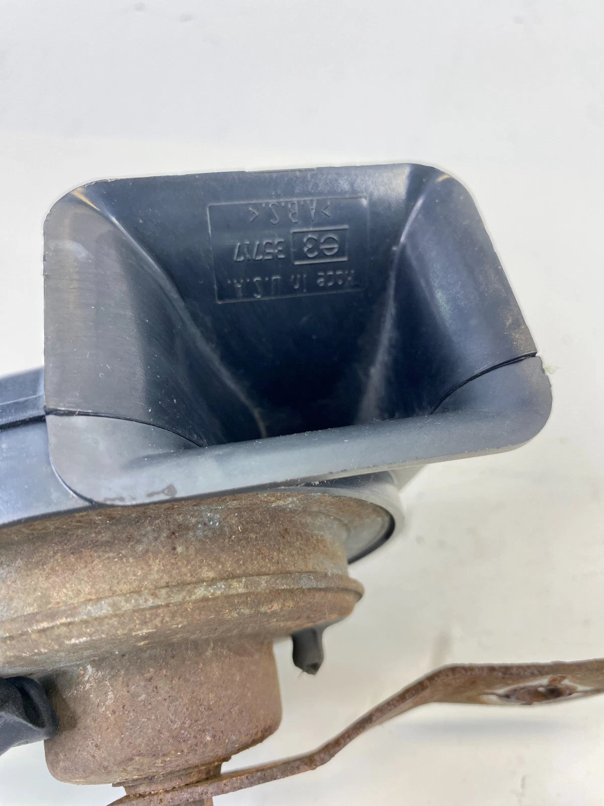 00 01 02 03 04 NISSAN XTERRA LOW TONE HORN NOTE PITCH SIREN ALARM 4.267.552 OEM