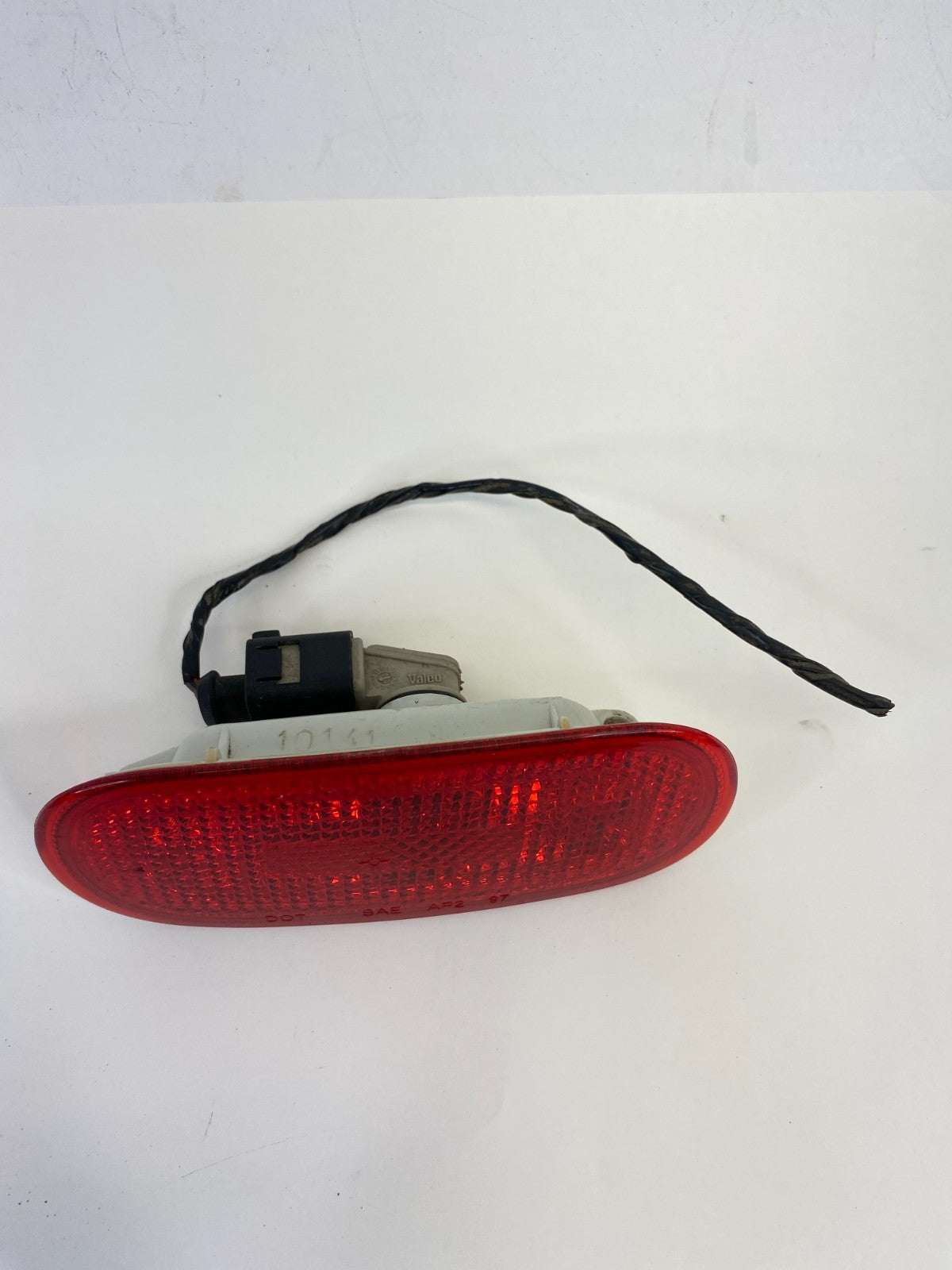 1998-2005 Volkswagen New Beetle Rear Left Side Marker Light Lamp 67736410 OEM