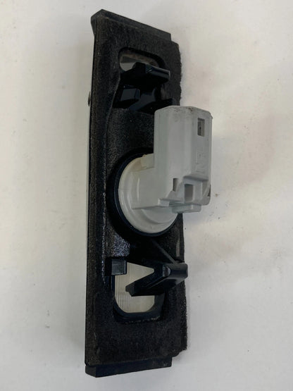 2002-2011 TOYOTA CAMRY REAR TRUNK LID LICENSE PLATE LIGHT LAMP E130553 OEM