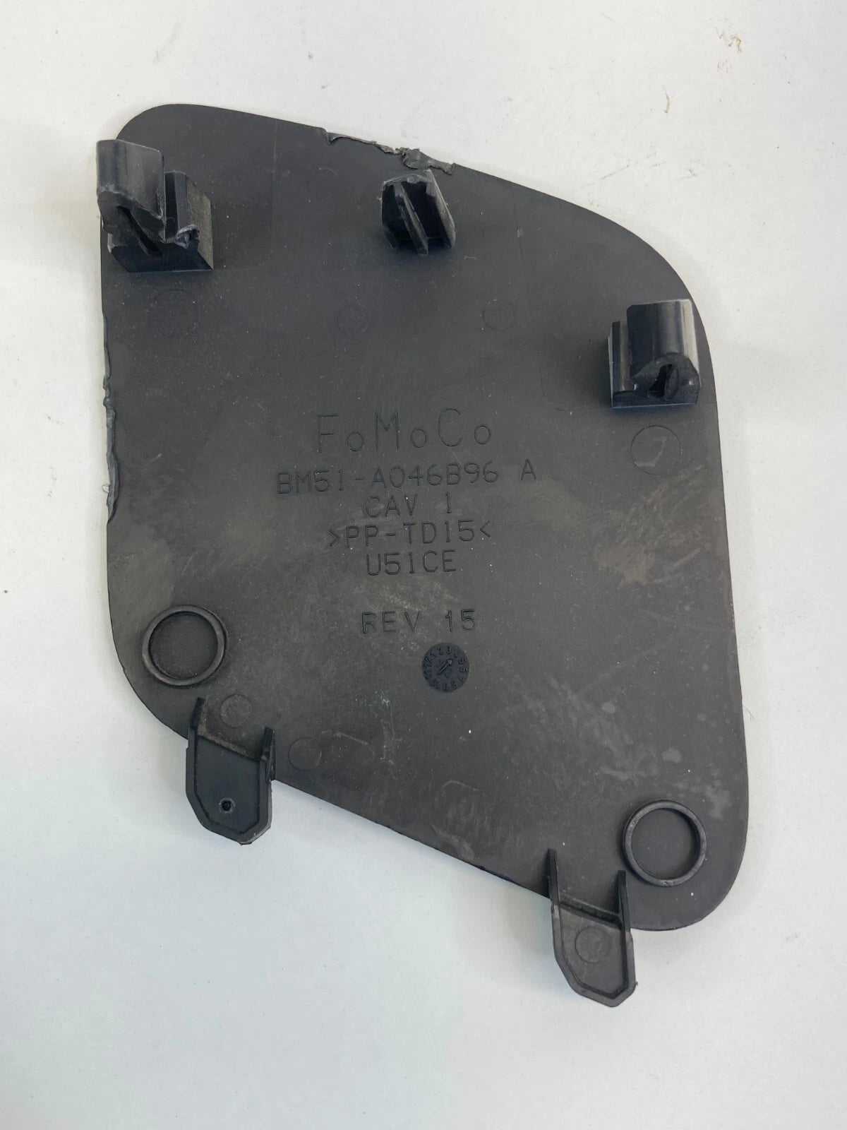 2012-2018 FORD FOCUS RIGHT PASSENGER SIDE CENTER CONSOLE LID COVER CAP A046B96
