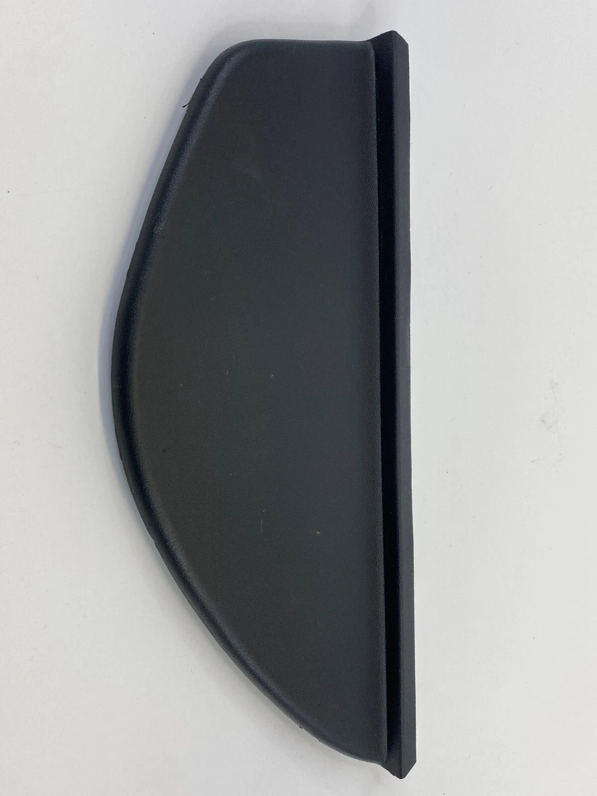 2006-2011 HYUNDAI ACCENT DASH RIGHT SIDE END CAP COVER TRIM 84726-1E000 OEM