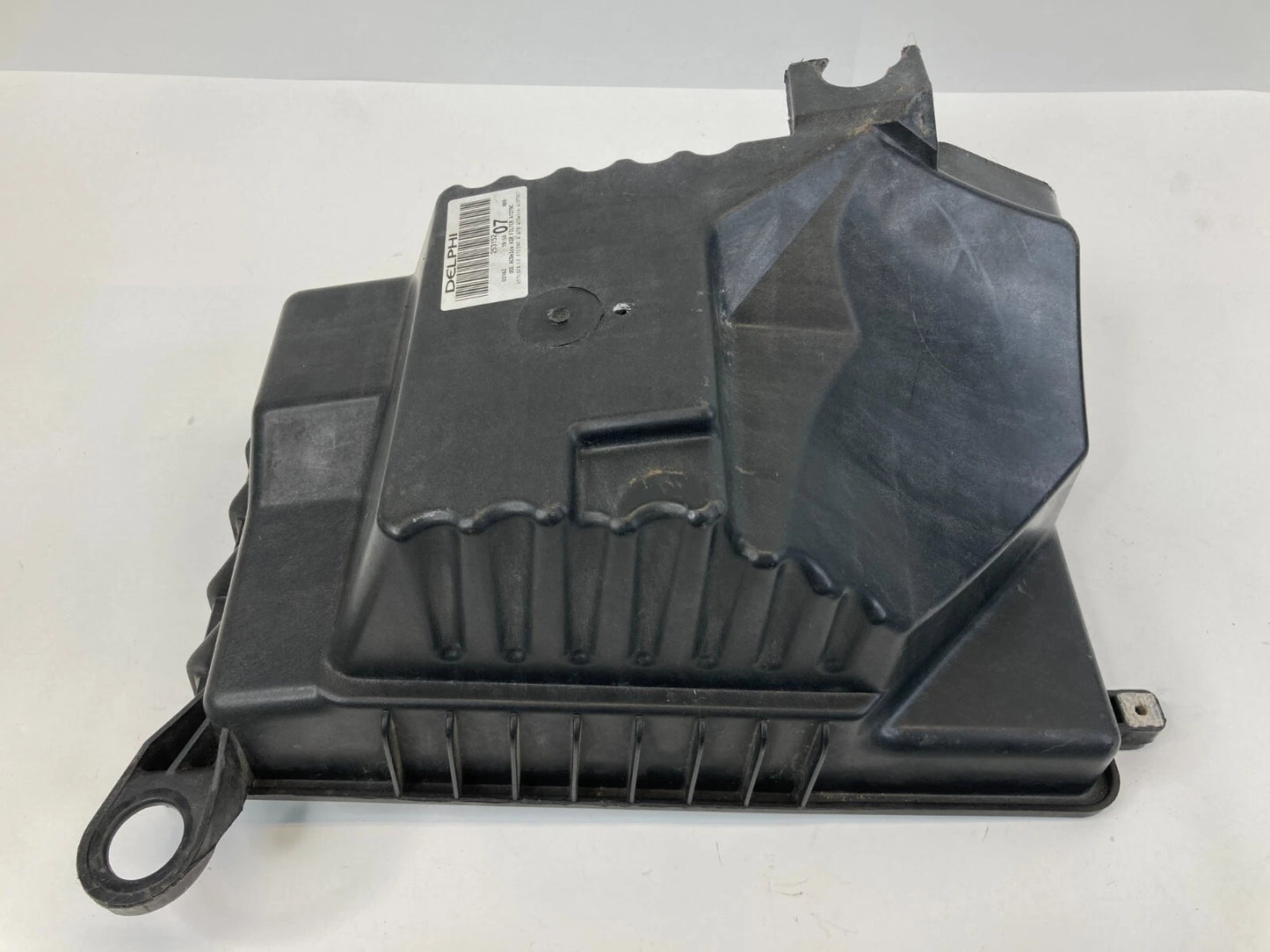 99-05 PONTIAC GRAND AM 3.4L V6 AIR CLEANER INTAKE BOX LOWER COVER 25312775 OEM