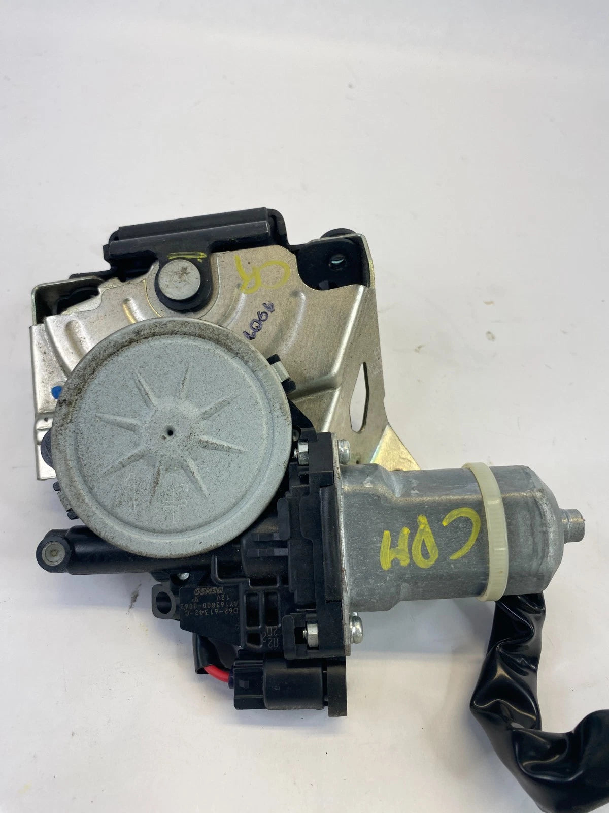 2009-2015 TOYOTA VENZA REAR TRUNK LOCK LATCH RELEASE MOTOR D62-61342-C OEM