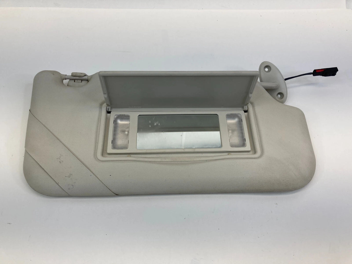 2012-2015 FORD FOCUS ROOF RIGHT PASSENGER SUNVISOR SUN VISOR SHADE W/ MIRROR