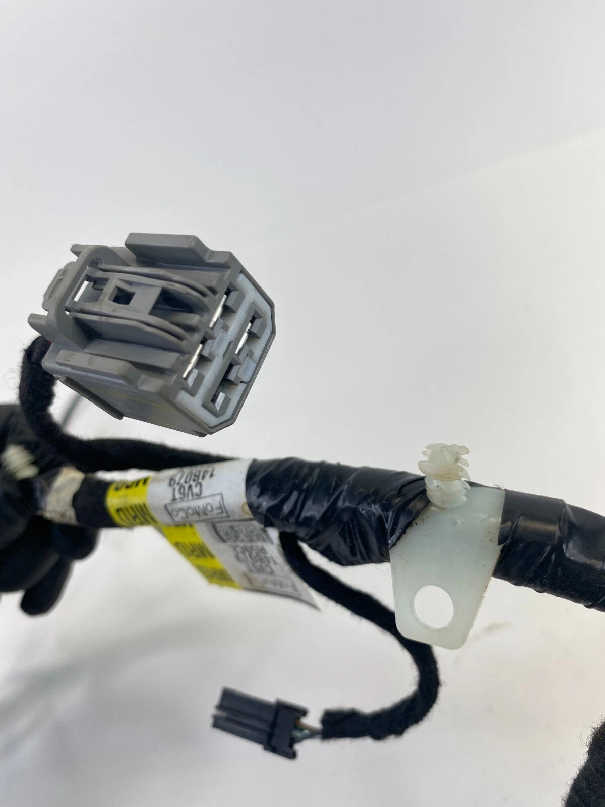 2013-2019 FORD ESCAPE CENTER CONSOLE WIRE WIRING HARNESS CONNECTORS ASSY OEM