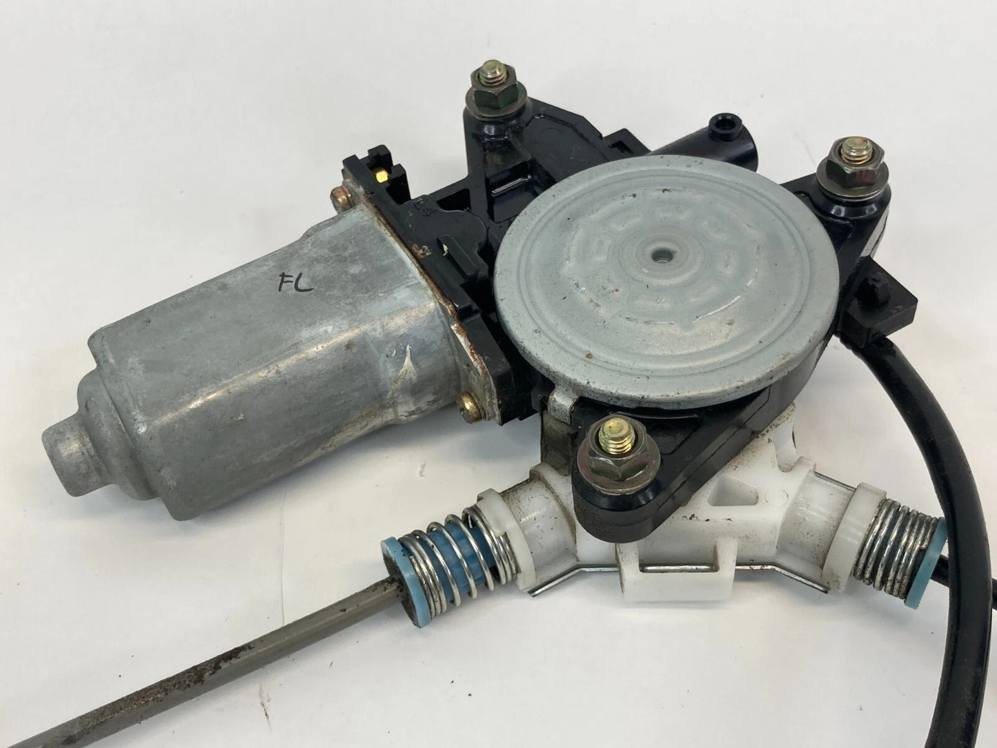 2001-2006 SUZUKI GRAND VITARA FRONT LEFT WINDOW REGULATOR W/ MOTOR 83460-65D00