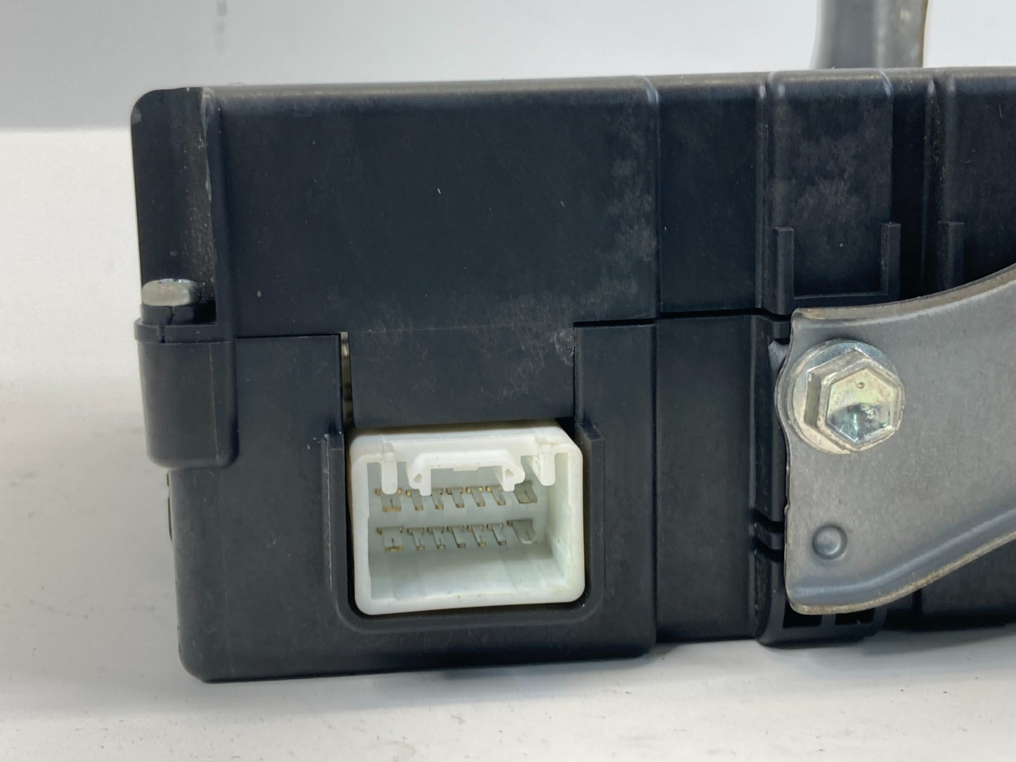 04-09 Toyota Prius 07-11 Camry Brake Power Supply Control Module 89680-33010 OEM