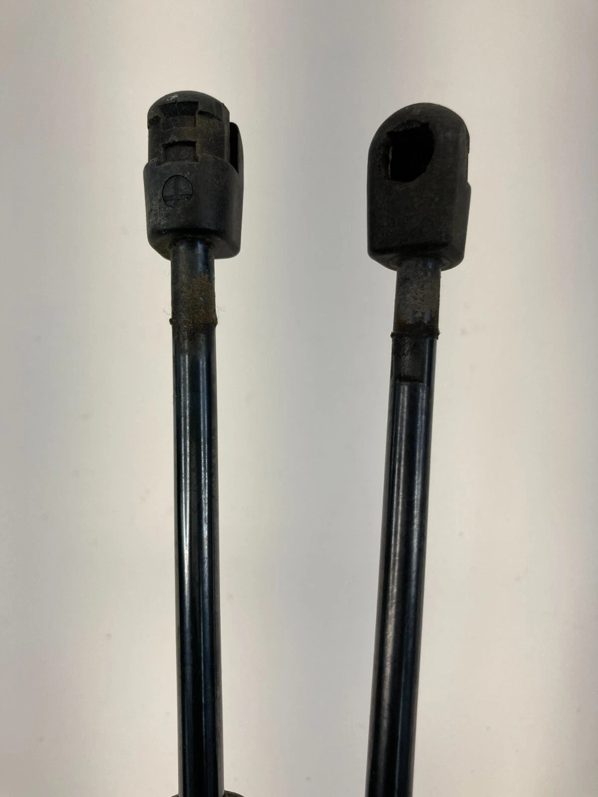 2007-2009 MERCURY MILAN LEFT & RIGHT TRUNK LIFT SUPPORT STRUT SHOCK ARMS PAIR