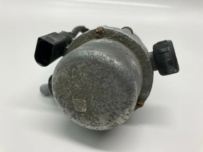2003-2005 PASSAT 2002-2006 AUDI A4 QUATTRO BRAKE VACUUM PUMP 8E0-927-317A OEM