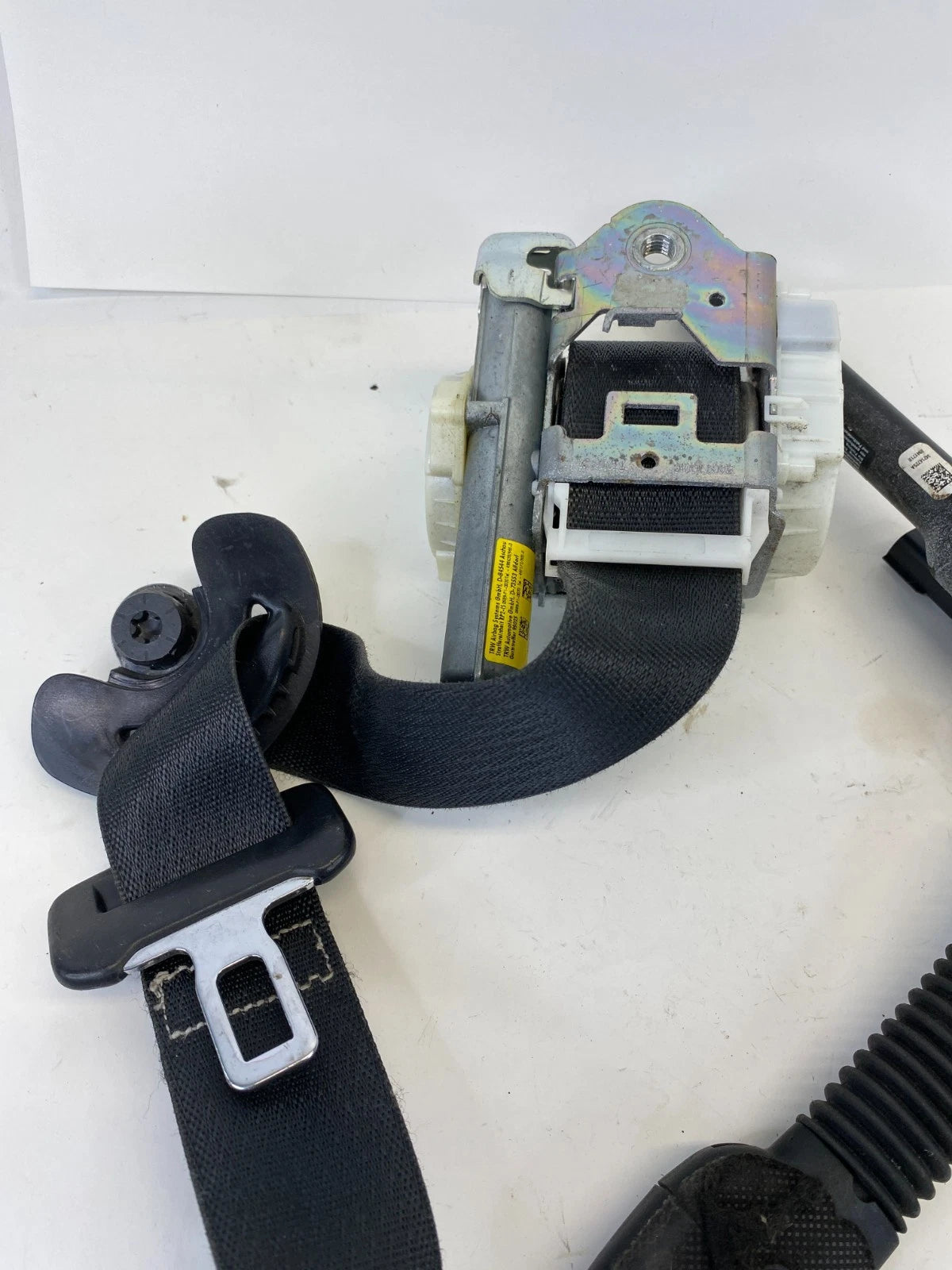 2016-2019 FORD EXPLORER INTERCEPTOR UTILITY FRONT LEFT SEAT BELT RETRACTOR ASSY