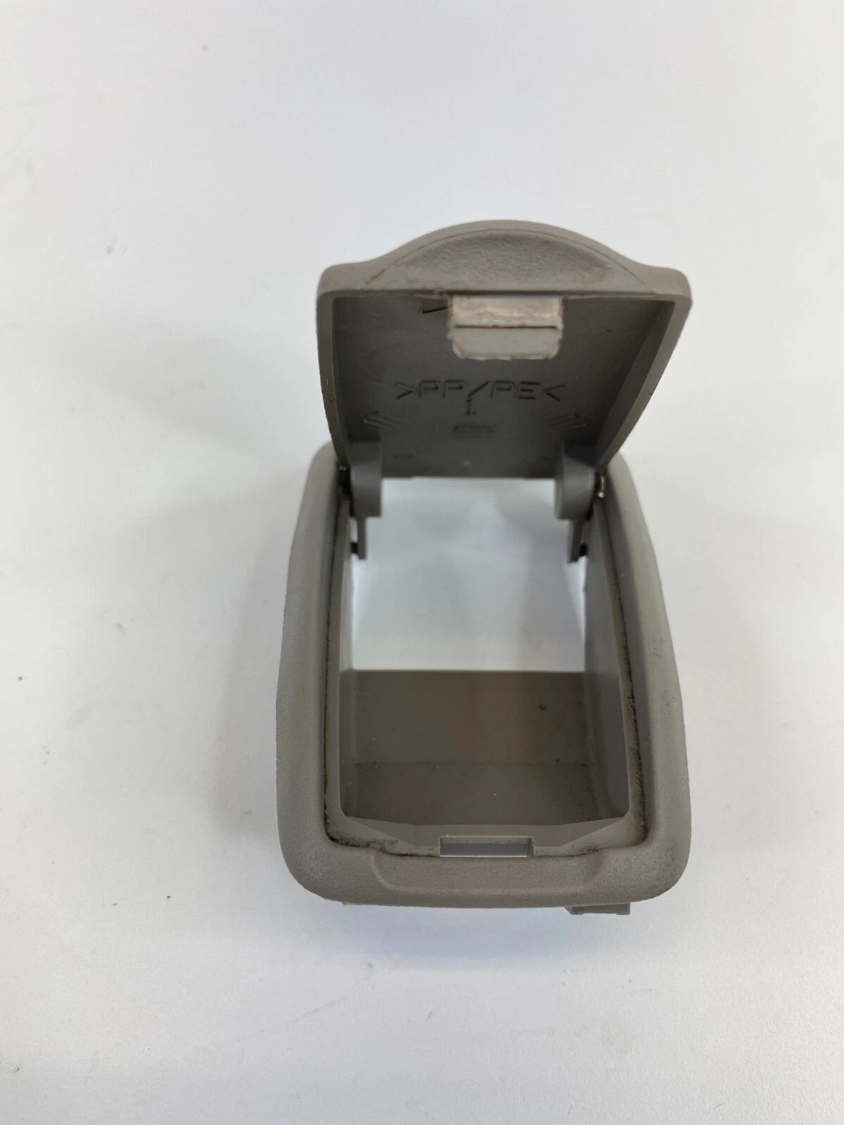 02 03 04 05 06 TOYOTA CAMRY REAR BACK SEAT CHILD ANCHOR CAP COVER ASSY OEM
