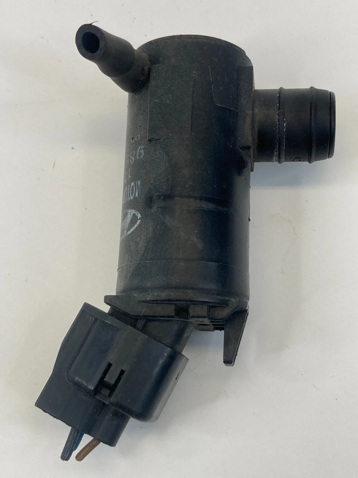 2006-2011 HYUNDAI ACCENT SEDAN FRONT WINDSHIELD WASHER FLUID PUMP WIRE LEAD OEM