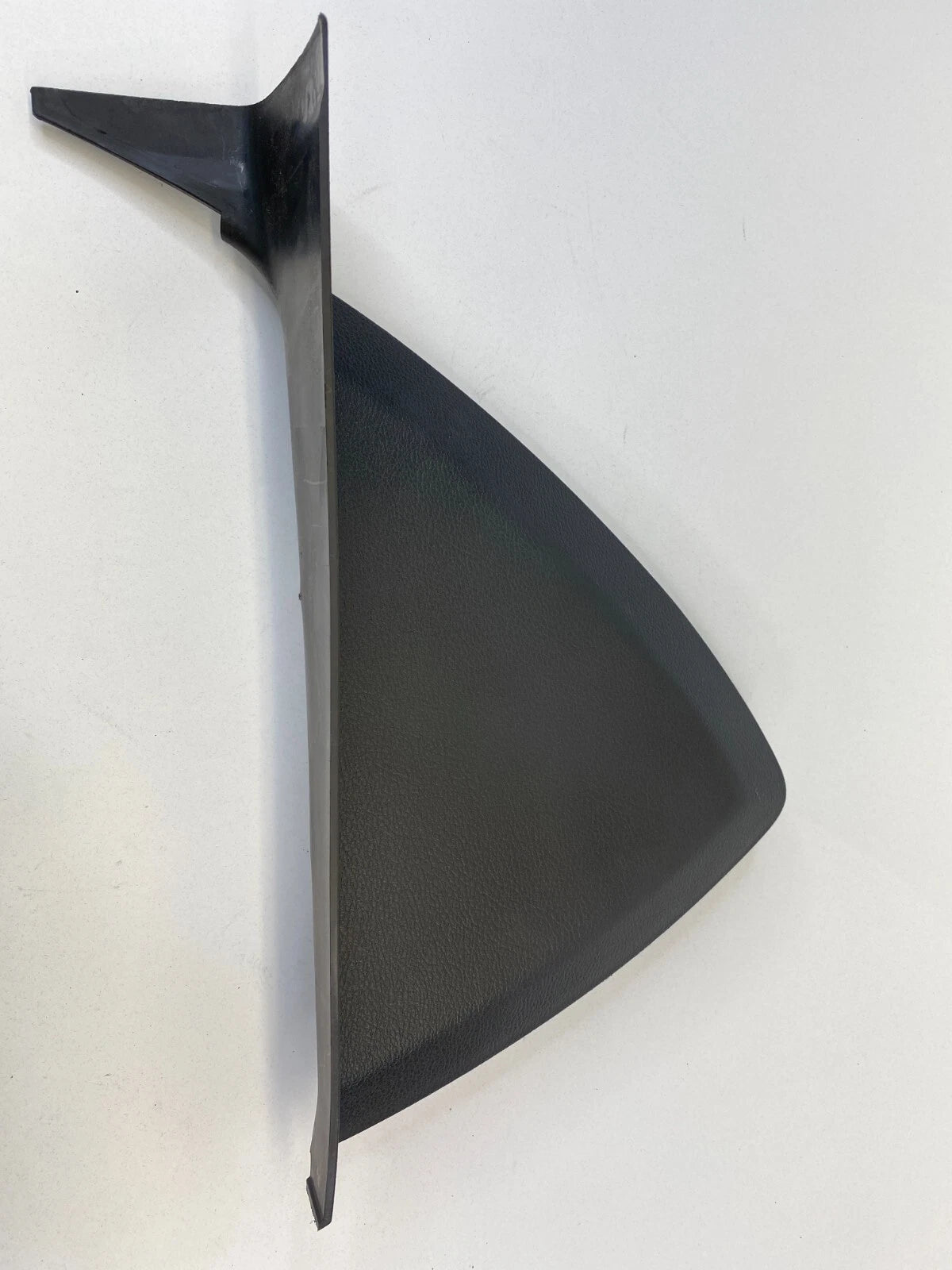 12-18 FORD FOCUS DASH RIGHT SIDE END CAP COVER TRIM BEZEL FR RH BM51-A044C60 OEM