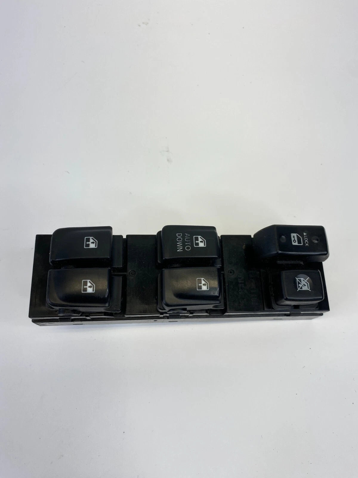 2009-2012 HYUNDAI ELANTRA FRONT LEFT DRIVER DOOR MASTER WINDOW SWITCH 367492120