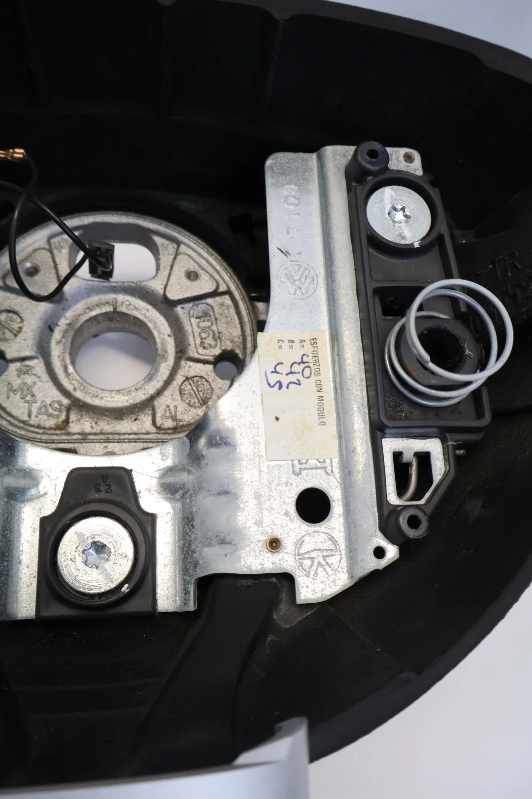 2006-2010 VOLKSWAGEN BEETLE 2.5L STEERING WHEEL 1C0-419-091-BS OEM