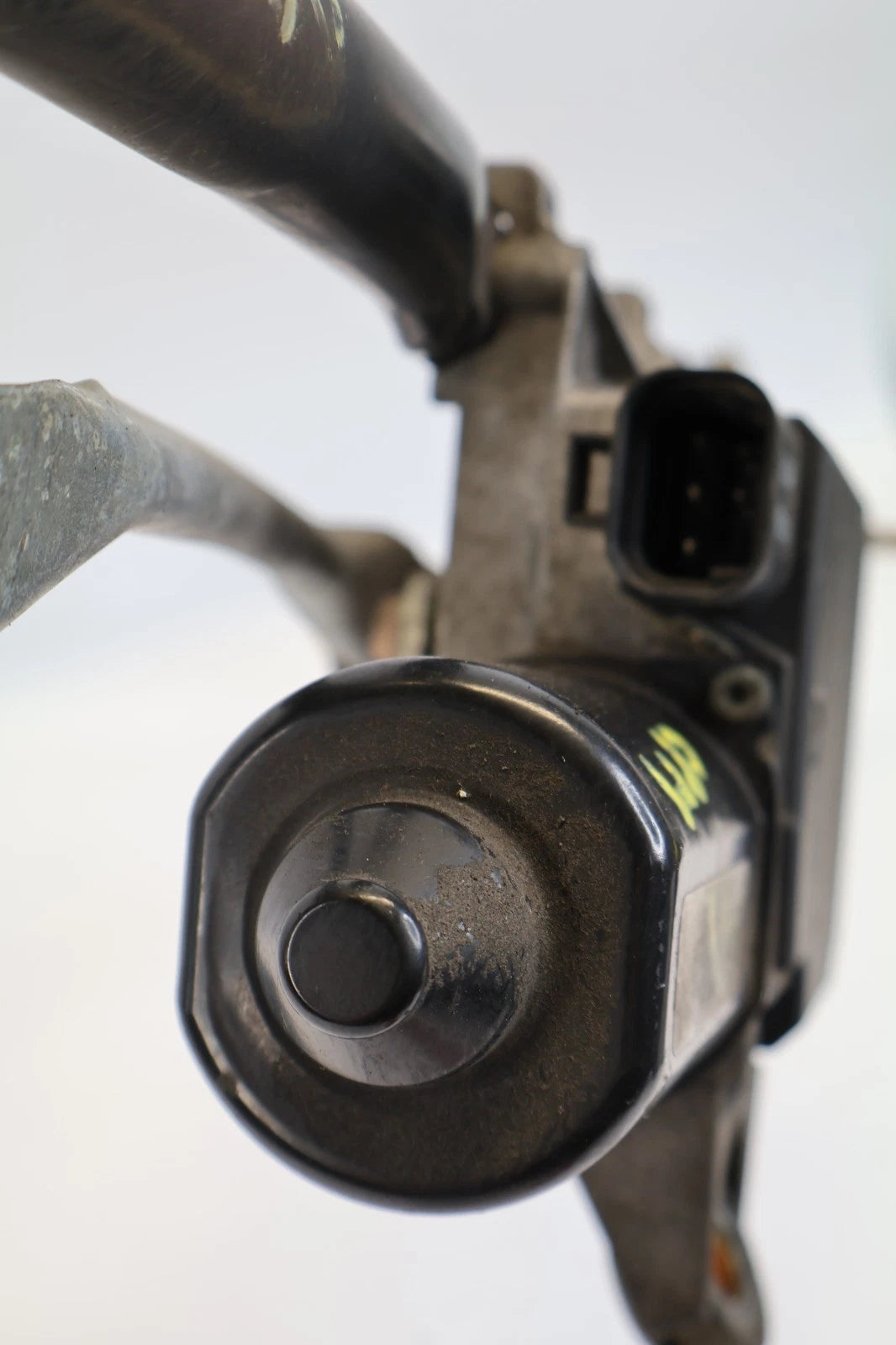 98-03 PONTIAC SUNFIRE 99-03 GRAND AM FRONT WIPER MOTOR W/ TRANS LINKAGE 22602672