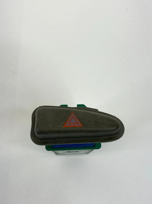 1999-2005 PONTIAC GRAND AM EMERGENCY HAZARD LIGHT CONTROL BUTTON SWITCH OEM