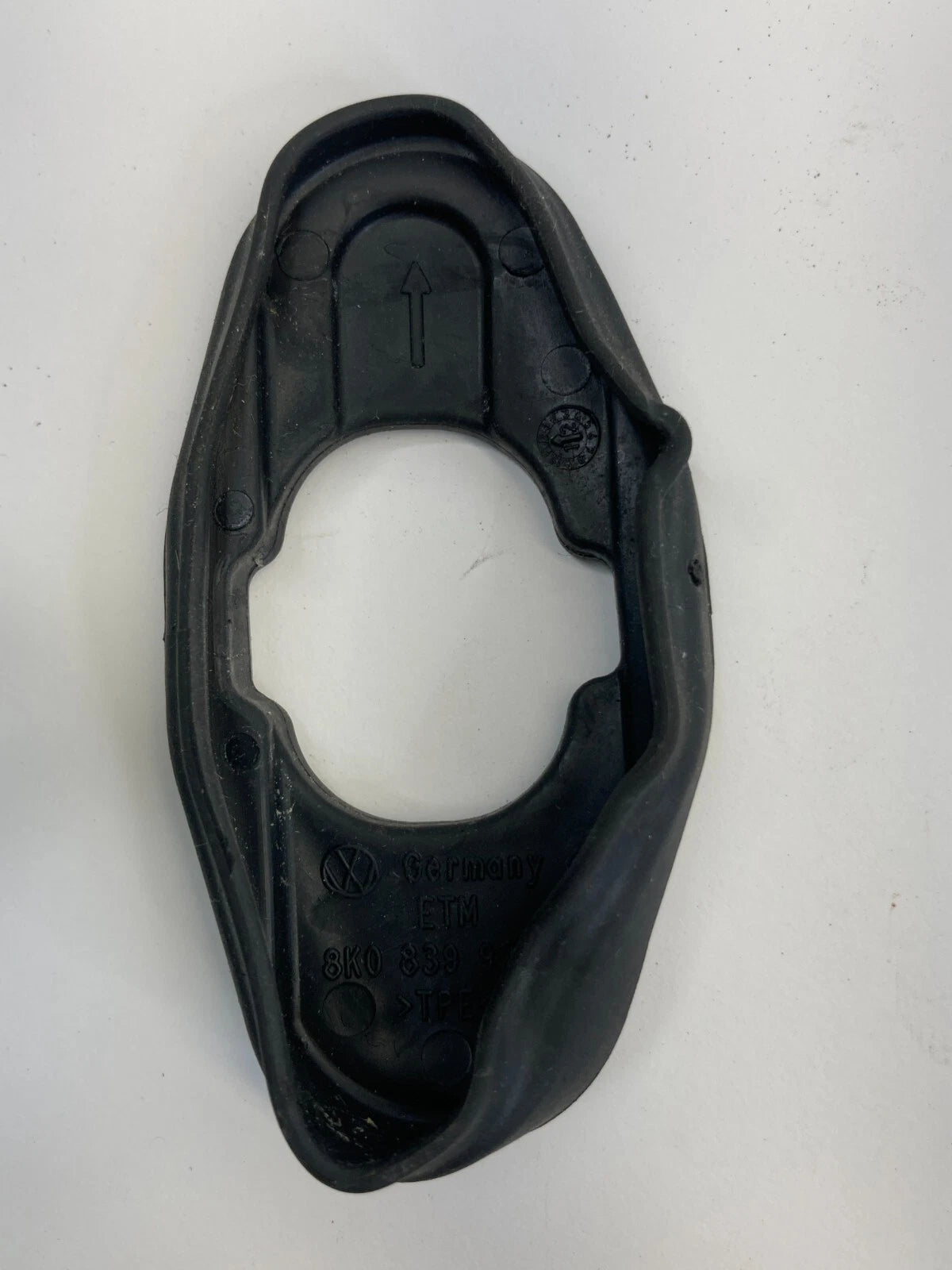 2009-2016 AUDI A4 QUATTRO REAR LEFT SIDE DOOR CHECK STOP STOPPER SEAL 8K0839923B