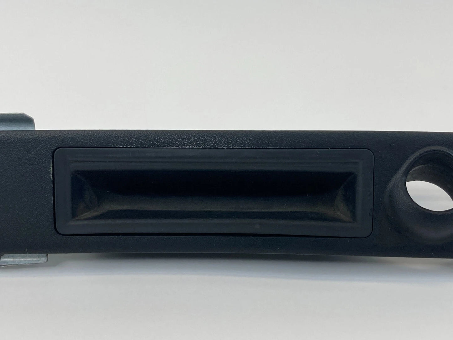 04-11 AUDI A4 A6 QUATTRO RR TRUNK LICENSE LIGHT LAMP BEZEL MOLDING 8E0807430 OEM