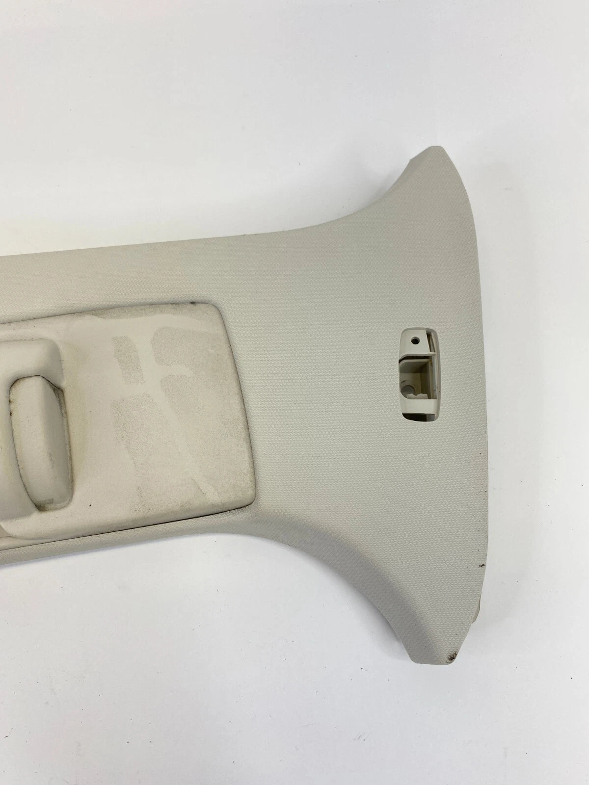 12-18 FORD FOCUS FRONT LEFT SIDE CENTER B-PILLAR UPPER TRIM CM51-A24582A04-AAW