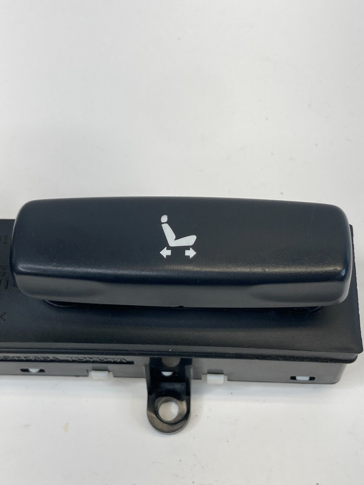 99 00 01 02 03 Lexus RX300 Front Right Seat Adjustment Control Switch 18A011 OEM