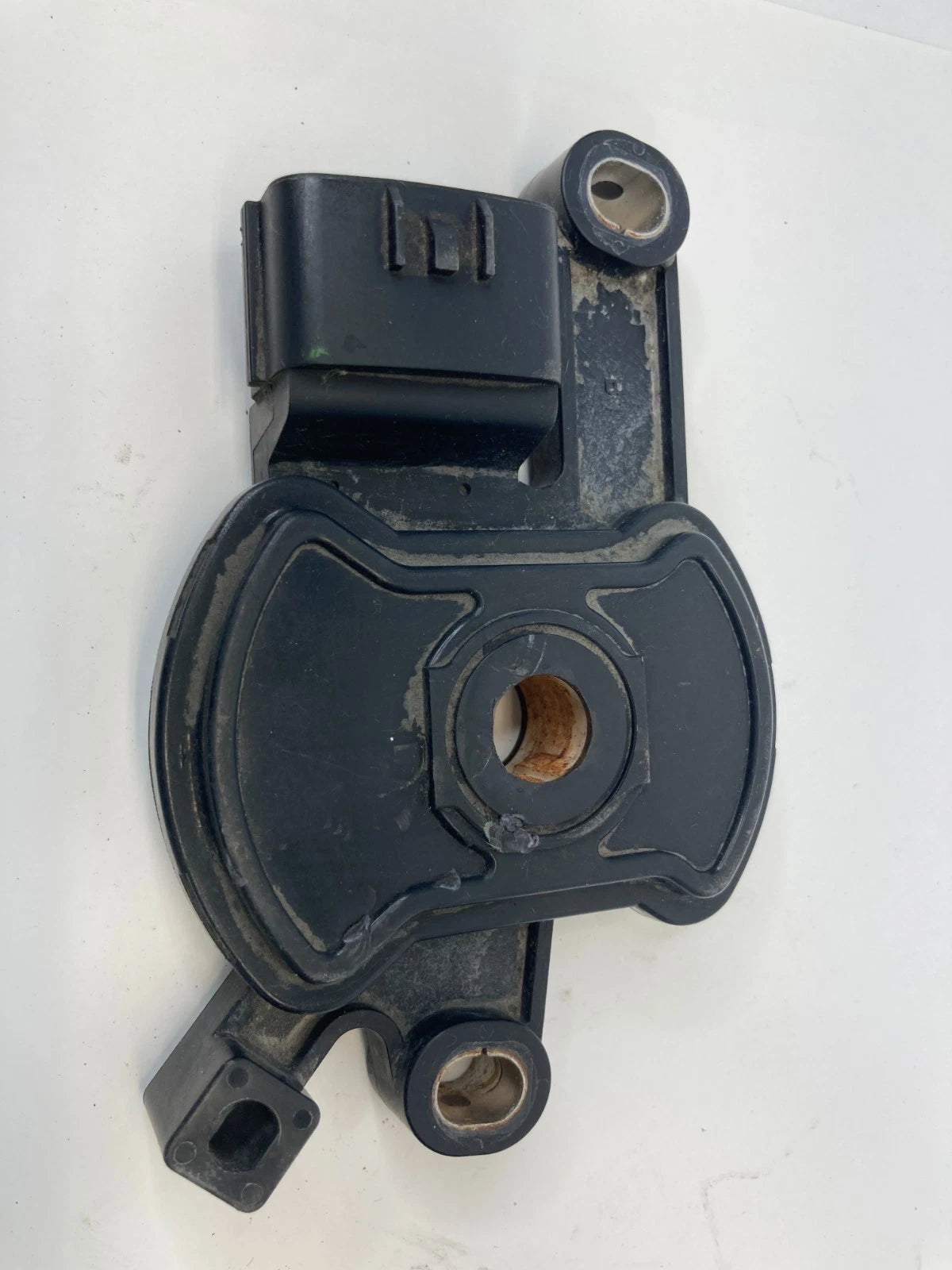 2011-2014 HYUNDAI SONATA GLS SE LIMITED NEUTRAL SAFETY INHIBITOR SWITCH OEM