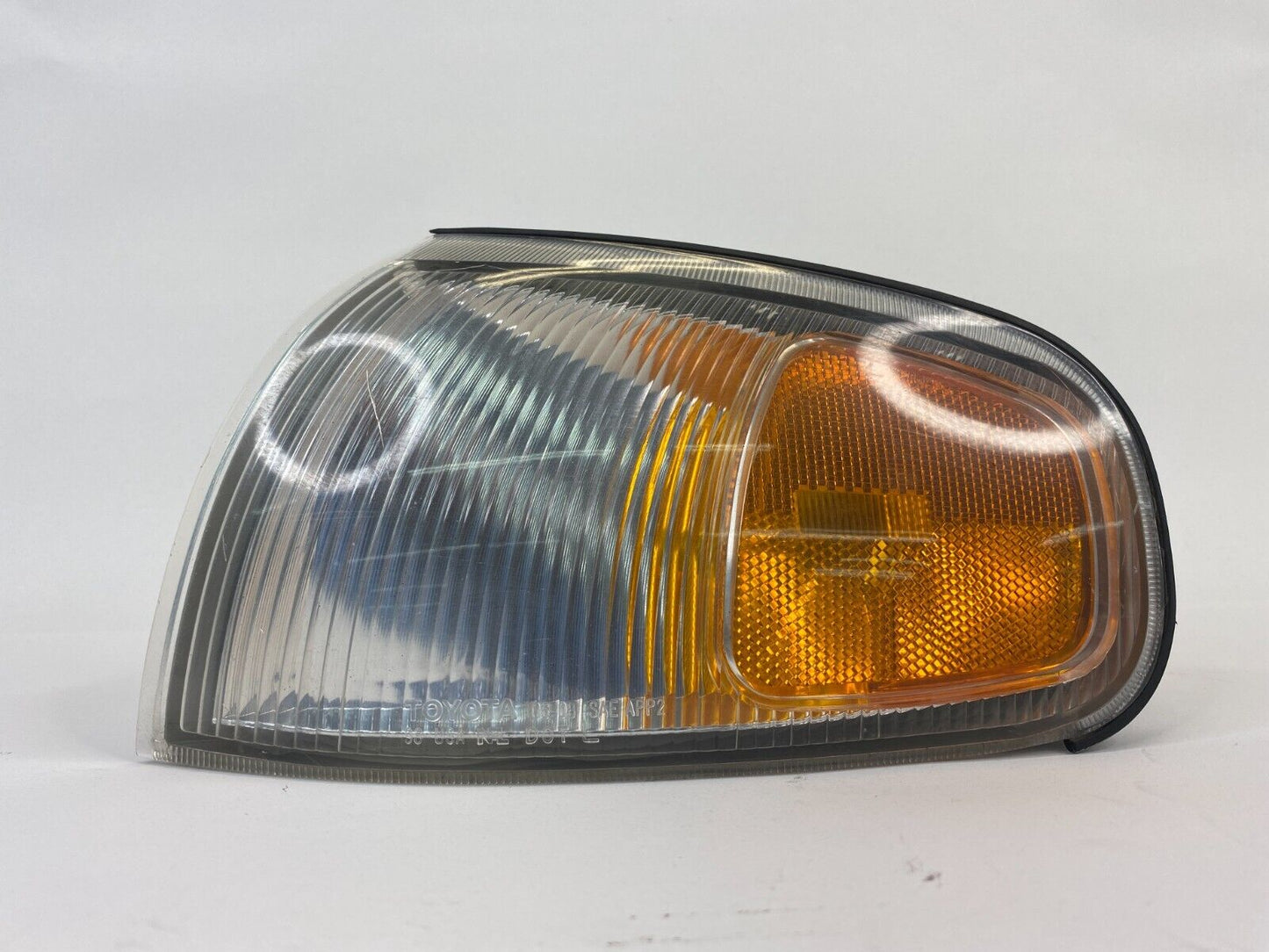 1995 1996 Toyota Camry Front Left Driver Side Parking Signal Light Lamp Assembly