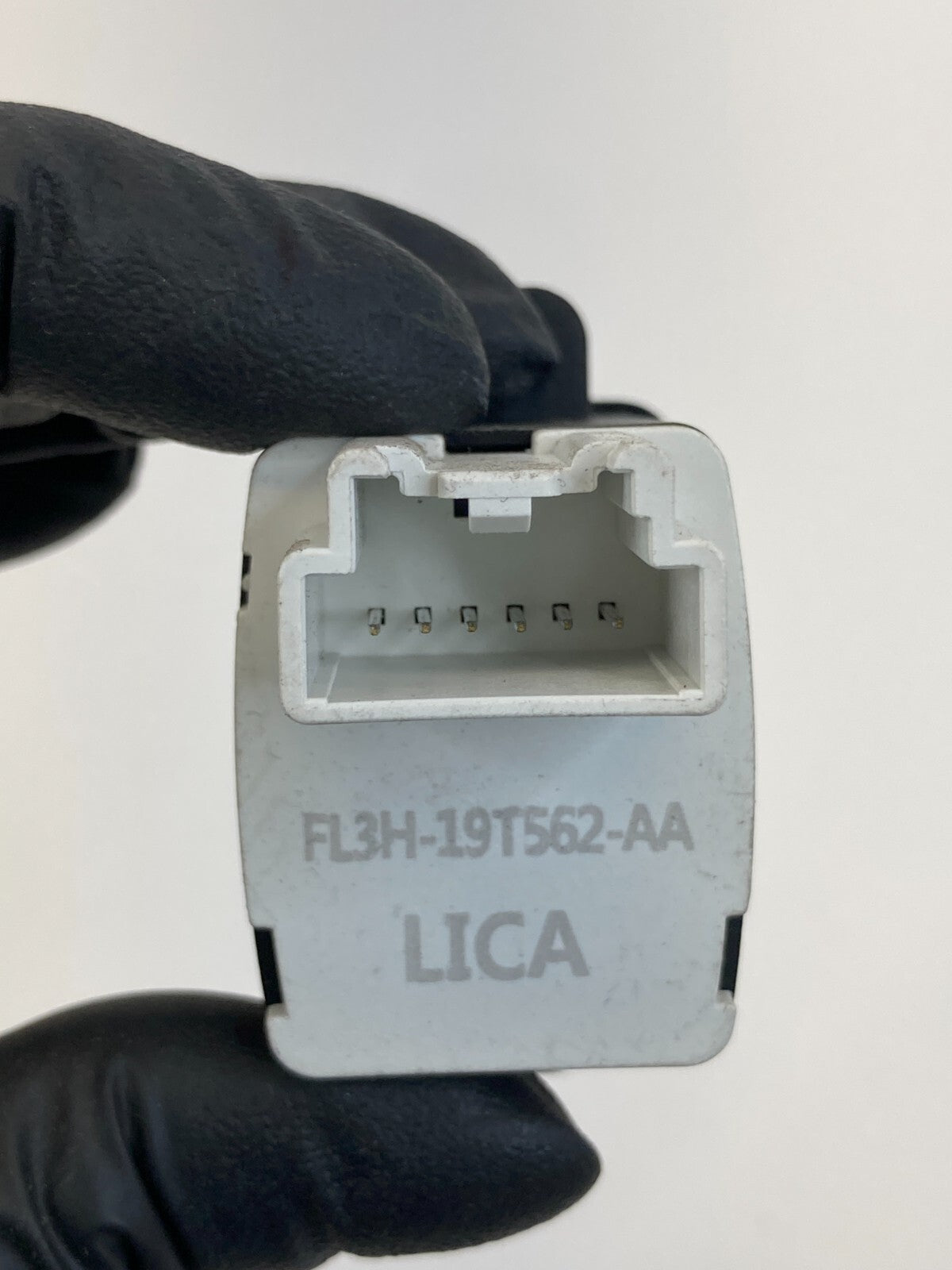 2015-2021 Ford Edge Air Temp Humidity Control Sensor Module FL3H-19T562-AA OEM