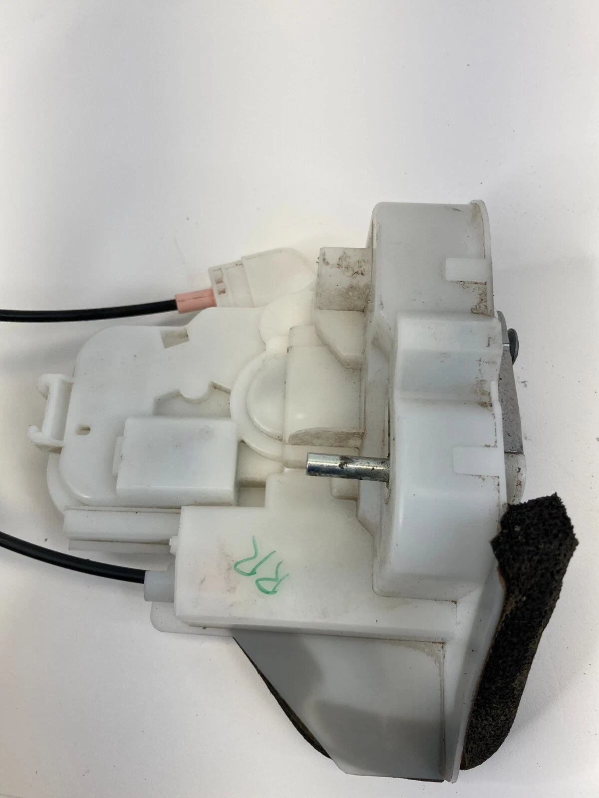 2010-2014 SUBARU LEGACY REAR RIGHT BACK DOOR LOCK LATCH RELEASE ACTUATOR OEM