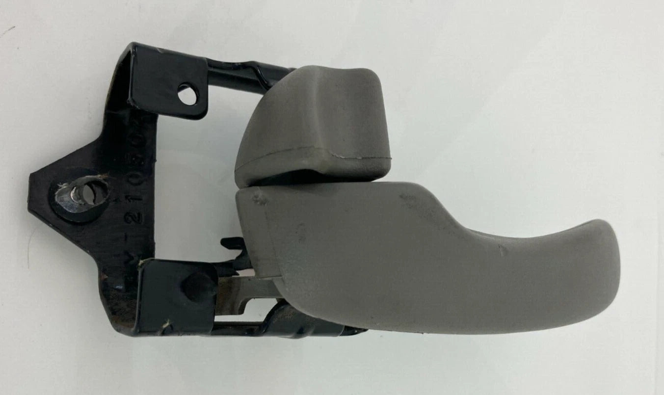 2000-2005 CHEVROLET IMPALA FRONT LEFT DRIVER SIDE INNER DOOR HANDLE ASSEMBLY OEM