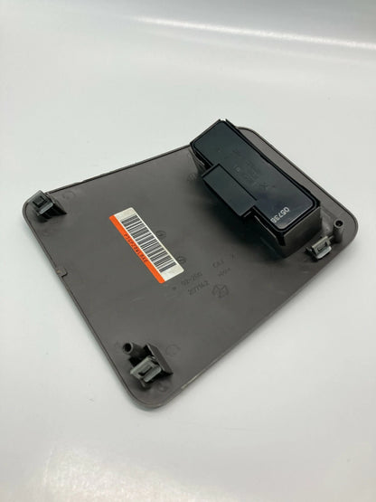 02-07 JEEP LIBERTY REAR CENTER CONSOLE POWER WINDOW SWITCH W/ BEZEL 5GP28WL8AE