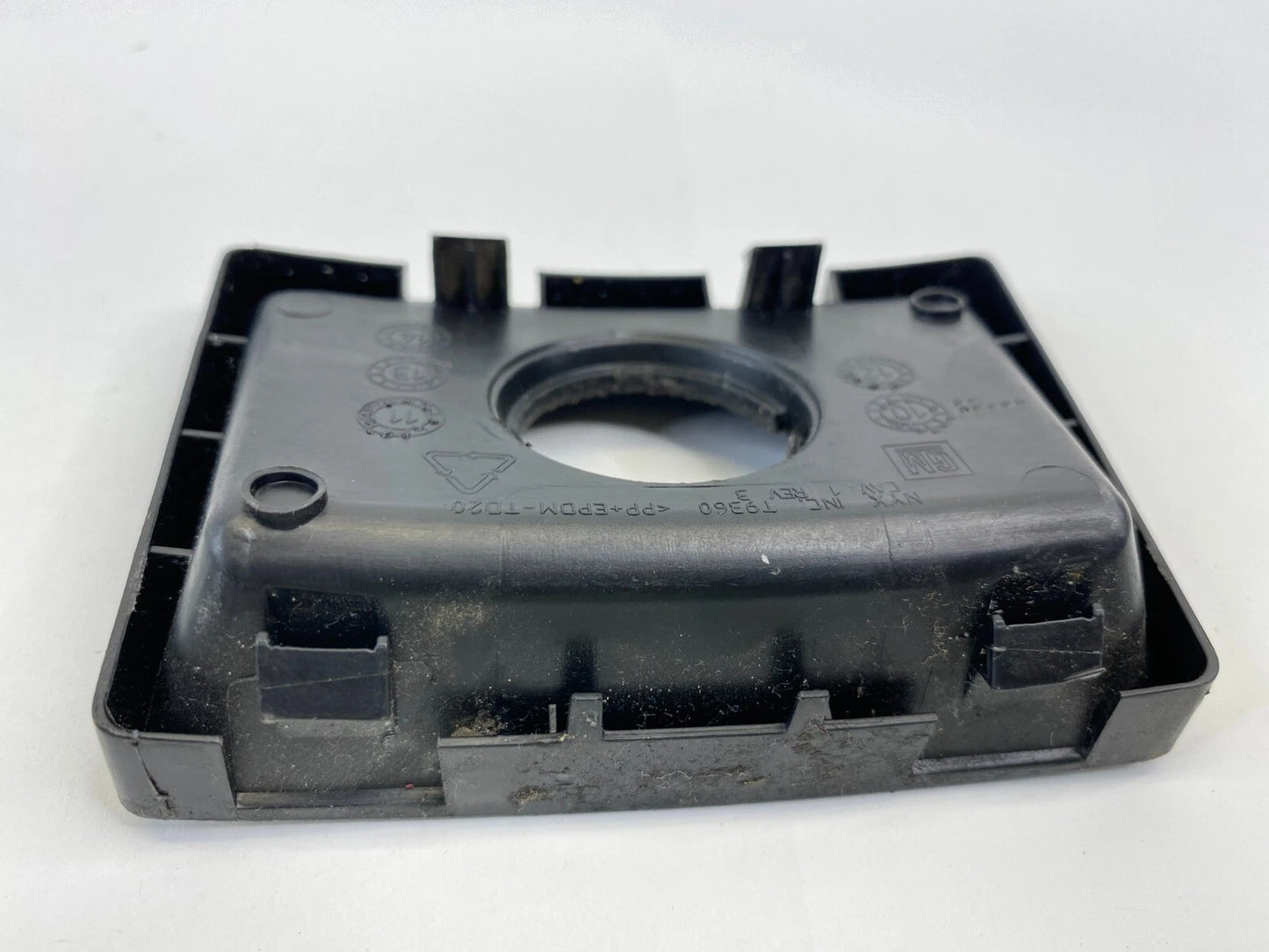 2011-2016 CHEVROLET CRUZE REAR CENTER CONSOLE POWER OUTLET COVER TRIM PANEL OEM