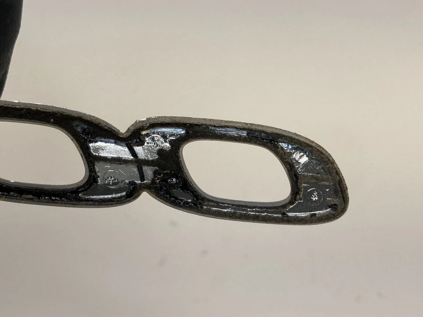 2015-2017 CHRYSLER 200 SEDAN REAR DECK LID EMBLEM NAMEPLATE OEM