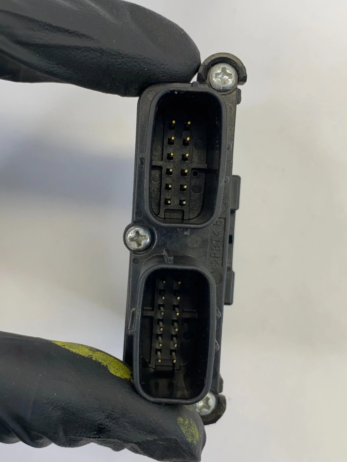 2006-2016 TOYOTA YARIS FRONT RIGHT SEAT OCCUPANT SENSOR MODULE 89952-35011