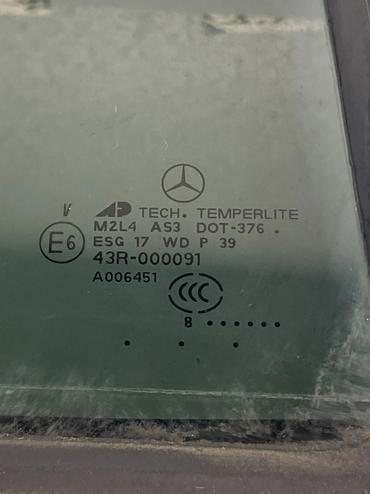 06-11 MERCEDES-BENZ ML350 07-09 ML320 REAR RIGHT SIDE DOOR VENT WINDOW GLASS OEM