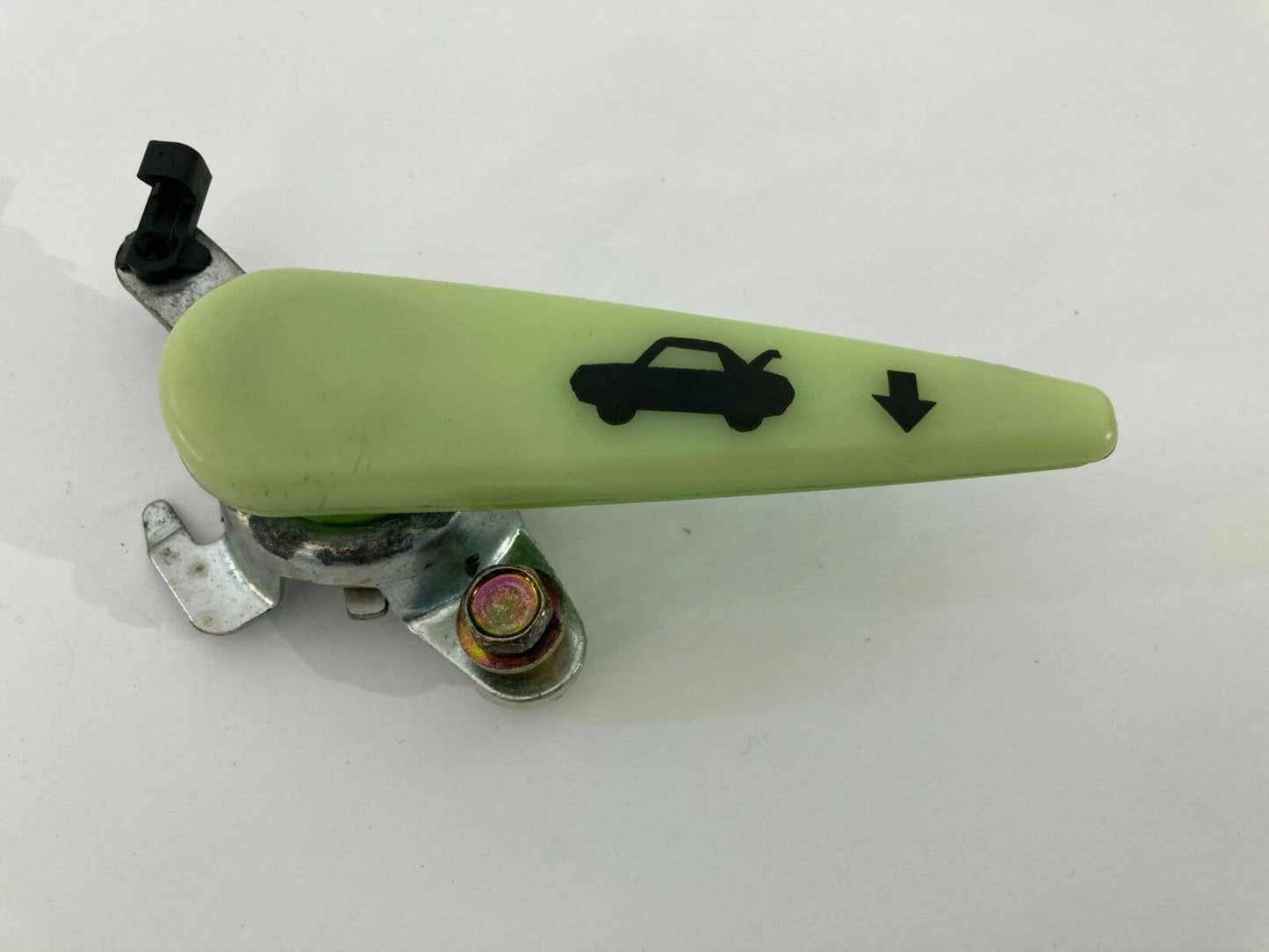2004 2005 2006 2007 2008 TOYOTA SOLARA INTERIOR TRUNK LID RELEASE HANDLE SWITCH