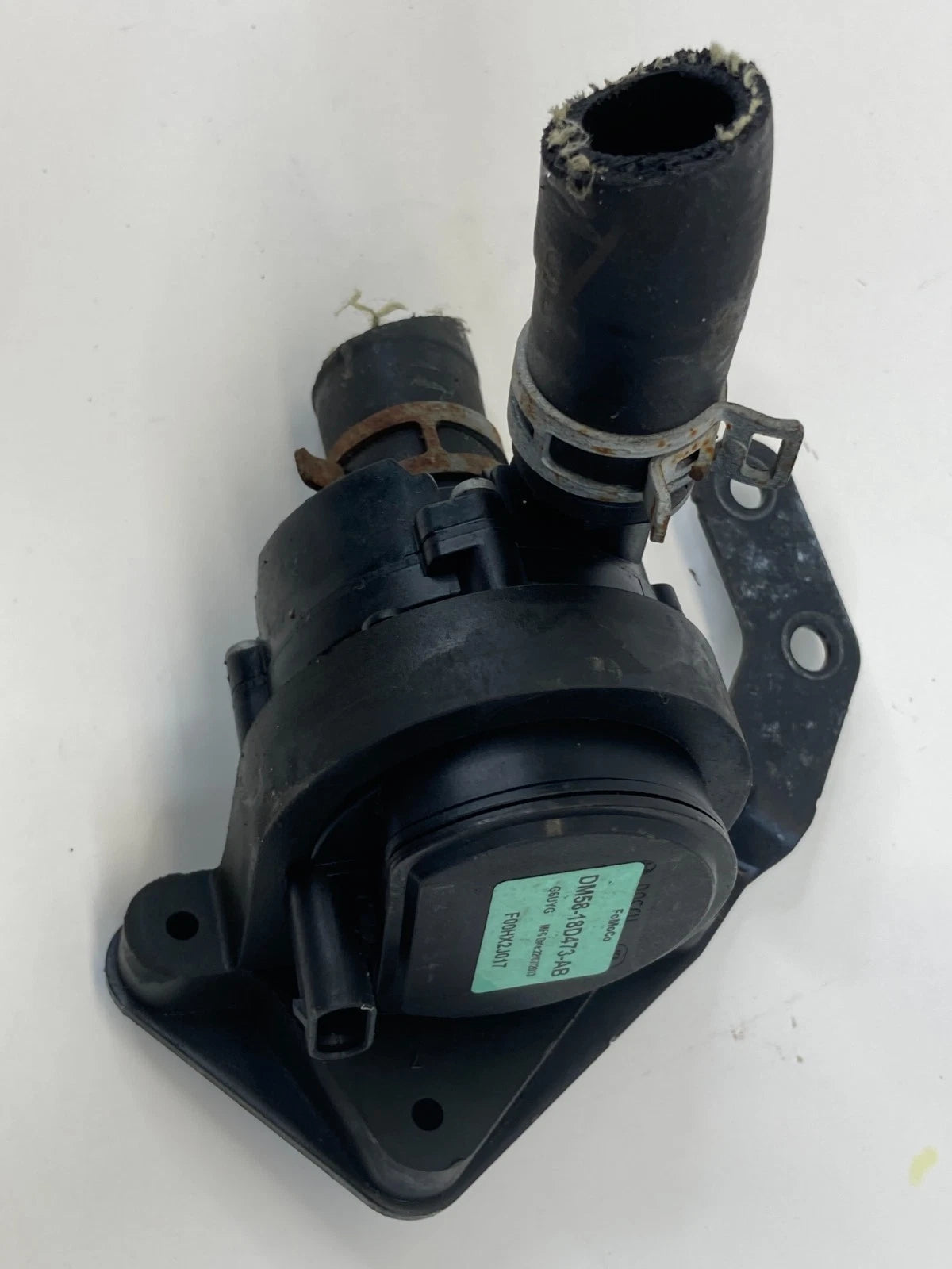 2013-2018 FORD C-MAX HYBRID AUXILIARY COOLANT WATER PUMP DM58-18D473-AB OEM